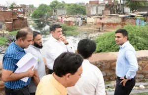 मानसून से पूर्व जलभराव रोकने के लिए उपायुक्त का निरीक्षण