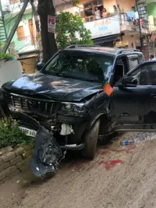 गुरुग्राम के मोलाहेड़ा हादसे में बड़ा खुलासा, गाड़ी पर लगा था बीजेपी का झंडा