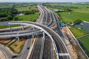 GMDA की पाइपलाइन से एक्सप्रेसवे खतरे में? 16 जगह नुकसान की पुष्टि!