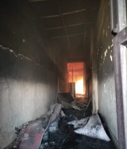 दौलताबाद औद्योगिक क्षेत्र में अचानक मचा हड़कंप, टायर गोदाम से उठा धुएं का गुबार