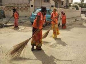 361 सफाई कर्मचारी अचानक गायब! गुरुग्राम में करोड़ों का घोटाला?