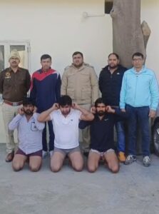 बैरियर खोलने से मना किया तो युवक ने टोल बूथ पर की फायरिंग, 3 आरोपी गिरफ्तार