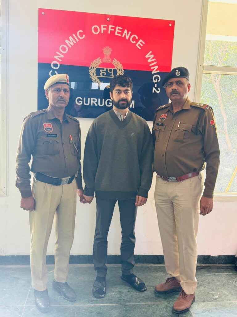 एक ही यूनिट 25 लोगों को बेची! 32nd माइलस्टोन के डायरेक्टर ध्रुव शर्मा गिरफ्तार