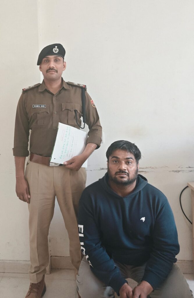 ऑर्डर कैंसिल कर आधे दाम में बेचता था खाना, डिलीवरी बॉय गिरफ्तार