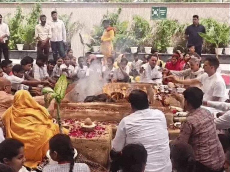हनुमान जयंती पर हवन में ट्रंप के लिए सद्बुद्धि की प्रार्थना, विश्व शांति की कामना