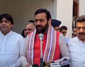 गुरुग्राम में सीएम सैनी का बड़ा एक्शन… लंबित मामलों पर सख्त रुख, अफसरों को चेतावनी