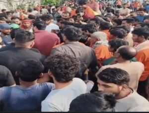 मानेसर में भड़का मजदूरों का गुस्सा… सड़कों पर उतरे सैकड़ों कर्मचारी!