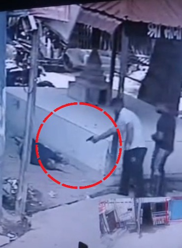 गुरुग्राम में दिनदहाड़े मर्डर: पूर्व NSG कमांडो को 10 सेकेंड में भूना, बेटे ने लिया पिता की हत्या का बदला