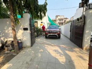 गुरुग्राम में पानी को लेकर अचानक सख्ती… कार वॉश पर गिरी गाज