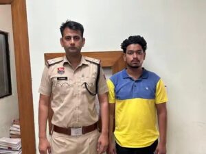 पुलिस अधिकारी बनकर दी धमकी… और फिर खाते से उड़ गए 23 लाख रुपये!