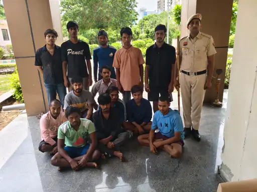 गुरुग्राम पुलिस का बड़ा ऑपरेशन… 13 बांग्लादेशी नागरिकों पर हुई बड़ी कार्रवाई