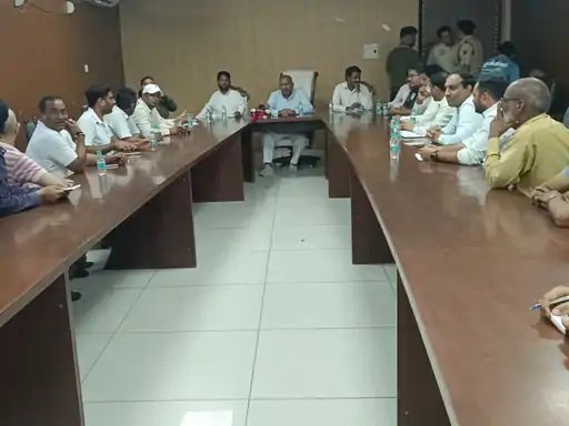 सोहना में मकानों पर कार्रवाई के बीच विधायक तेजपाल तंवर का बड़ा ऐलान