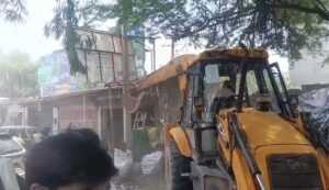 गुरुग्राम में 16 KM सड़क पर चला बुलडोजर! 14 JCB ने हटाए 350 अवैध कब्जे